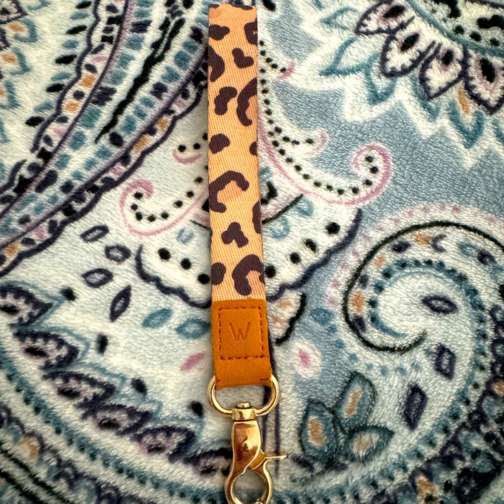 Walli cases leopard print key fob